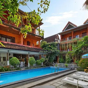 Lumbung Sari Legian (Bali)